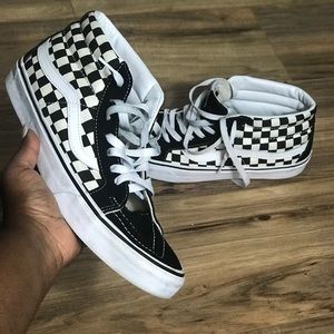 Men checker vans